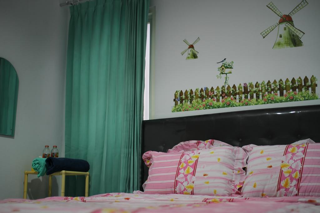 Just Inn Semarang Exterior foto